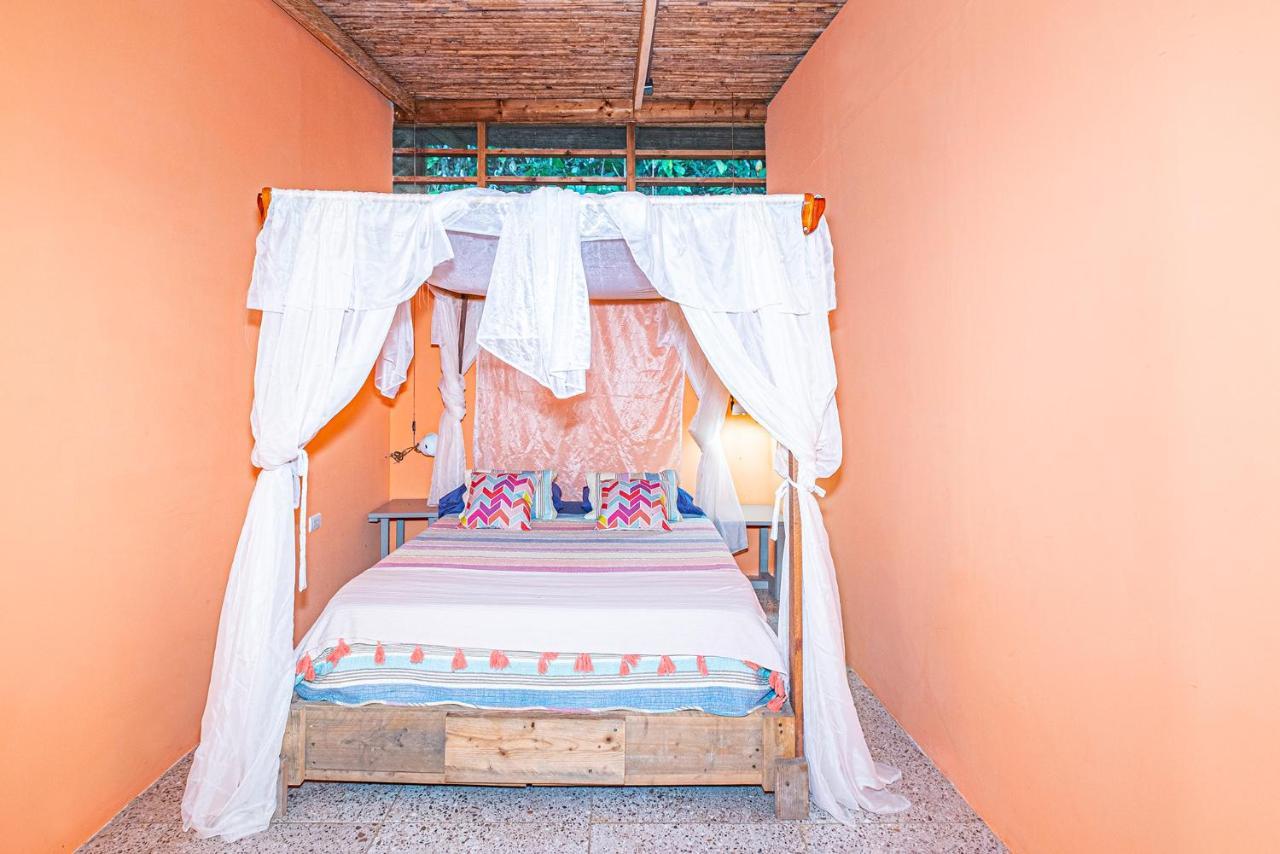 Casa La Colmena Villa Cahuita Luaran gambar